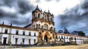  Mosteiro de Alcobaça - www.maislonge.com